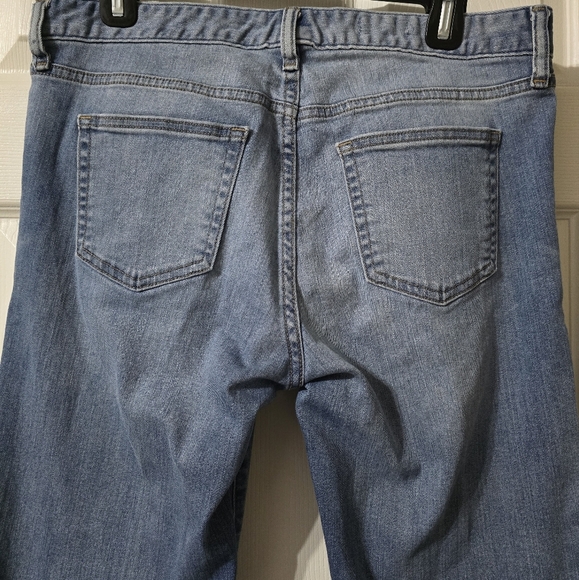 GAP Perfect Bootcut Mid-Rise Jeans, Light Wash, Relaxed Fit, Size 30R, EUC! - Picture 8 of 11